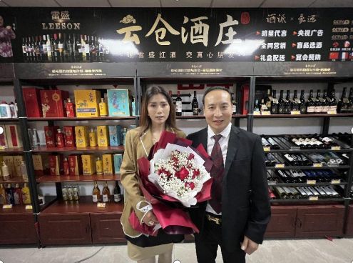 《红尘情歌》歌手蒋姗倍老师莅临云仓酒庄广