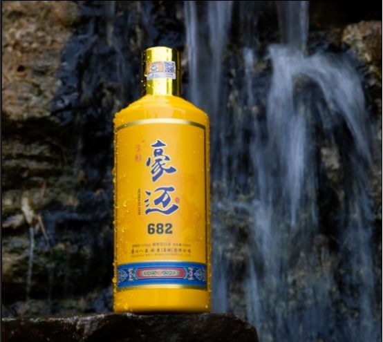 云仓酒庄豪迈白酒向消费者展示专业的酿酒技